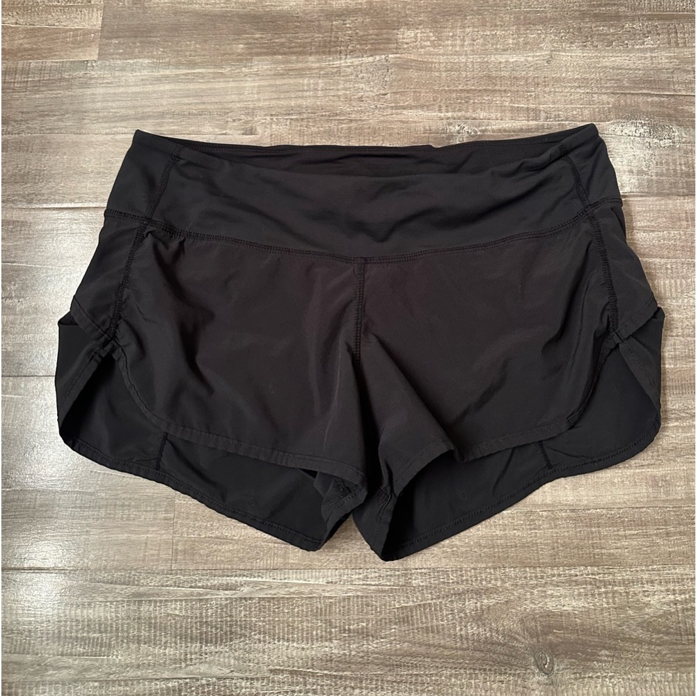 Lululemon shorts size 6